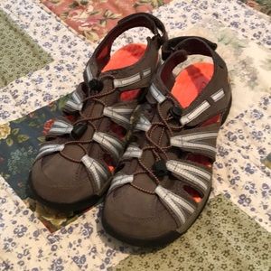 Clark’s women’s Fisherman sandals